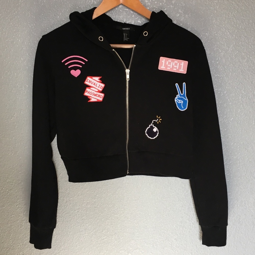 Forever 21 cropped black hoodie